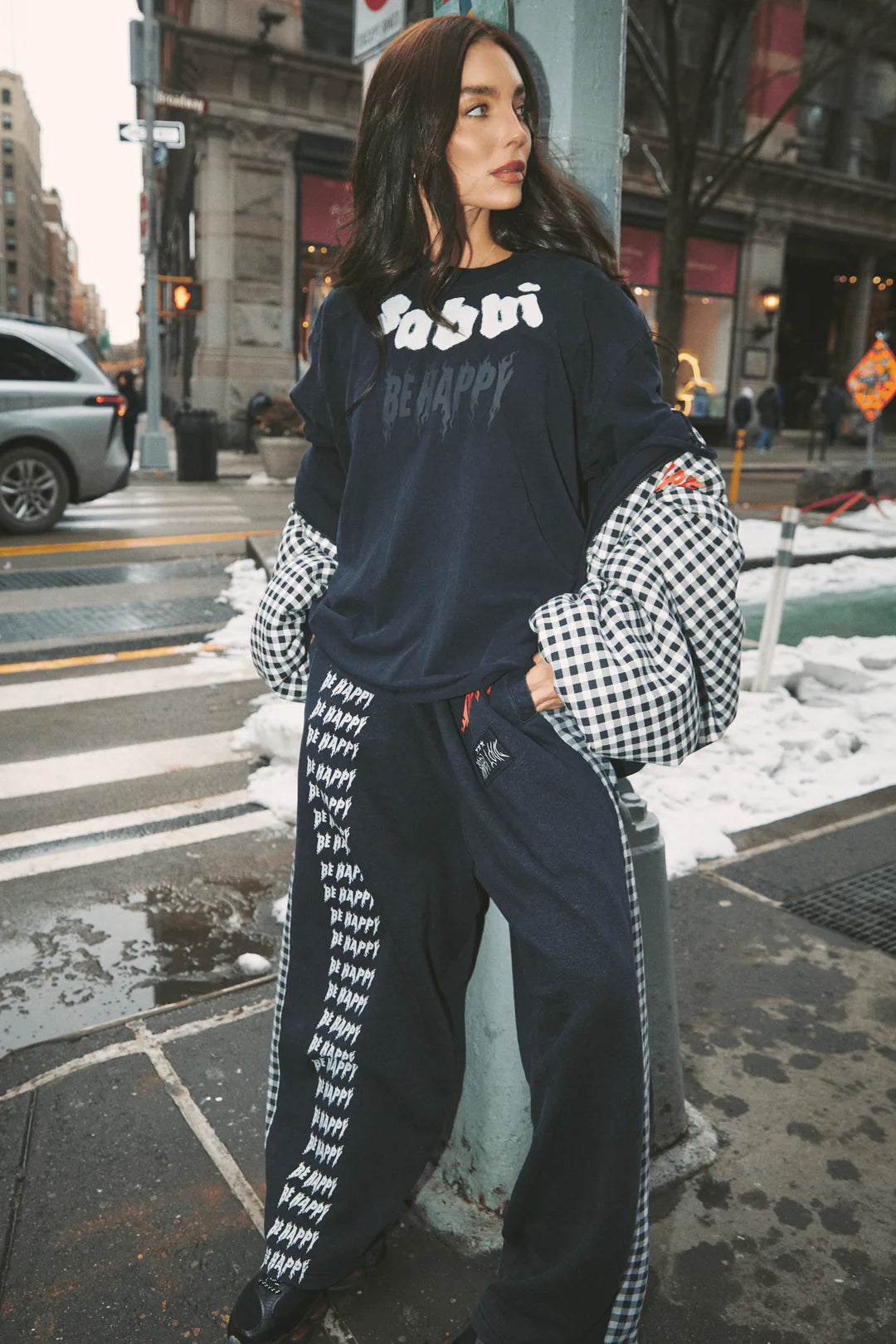 Sabbi THE BE HAPPY TEE - BLACK
