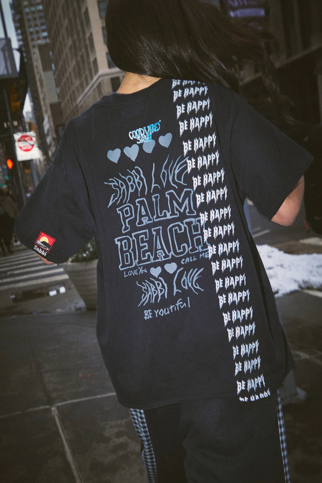 Sabbi THE BE HAPPY TEE - BLACK