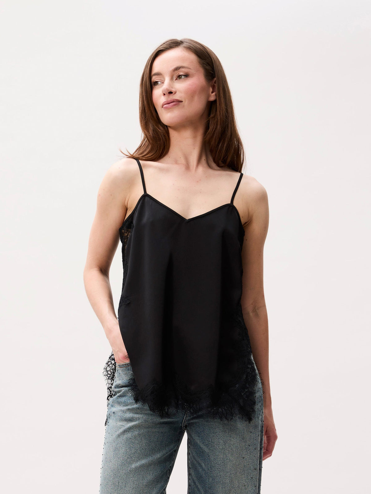 Catwalk Junkie Lace Spaghetti Top Schwarz – Herstellerbild