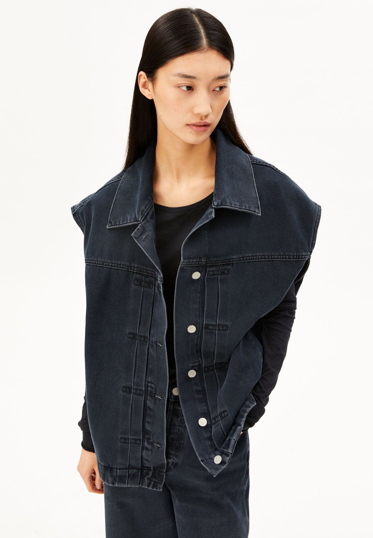 ARMEDANGELS Oversized Jeansweste in Loire