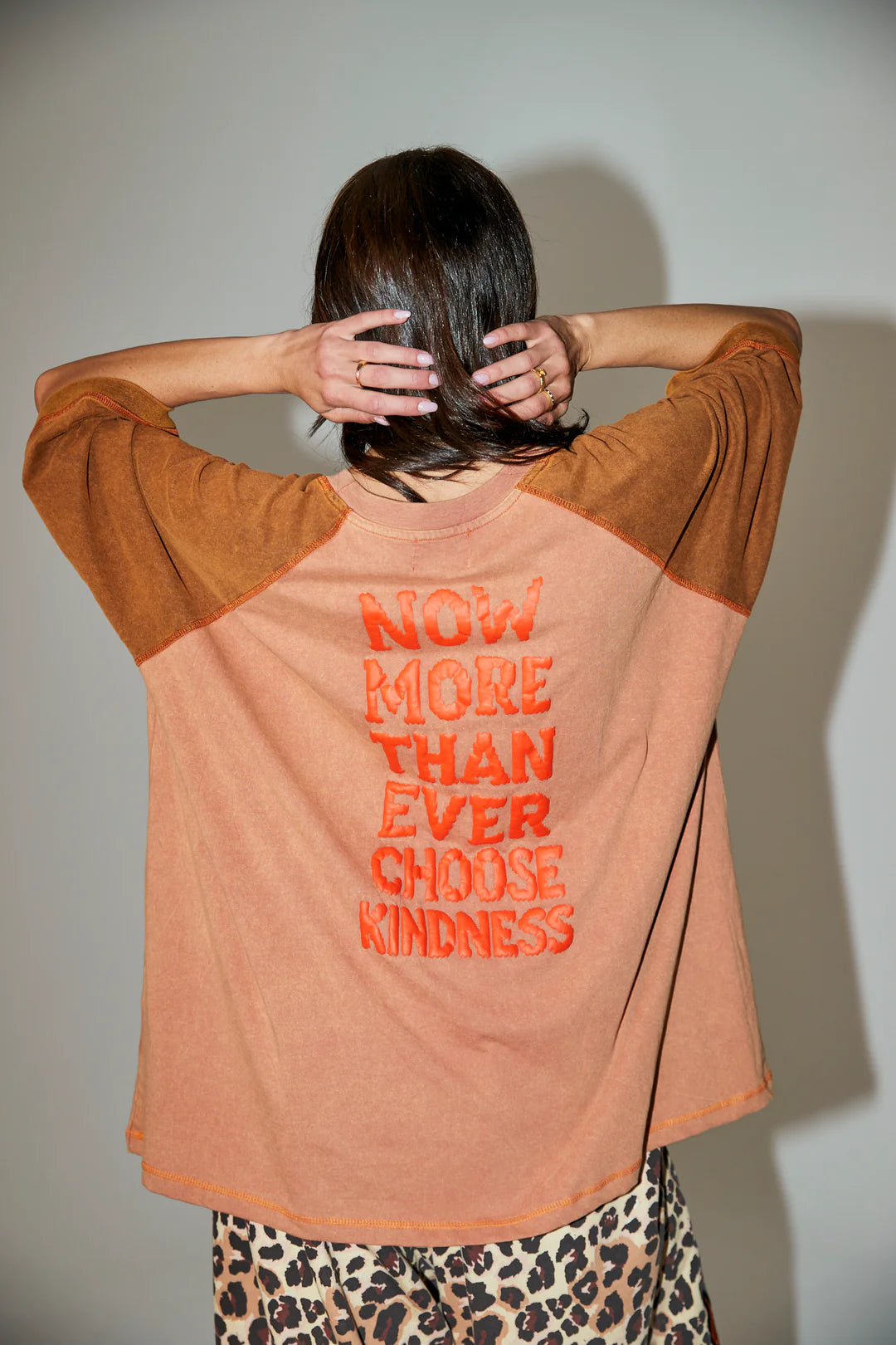 T-Shirt Sabbi Oversized Kindness
