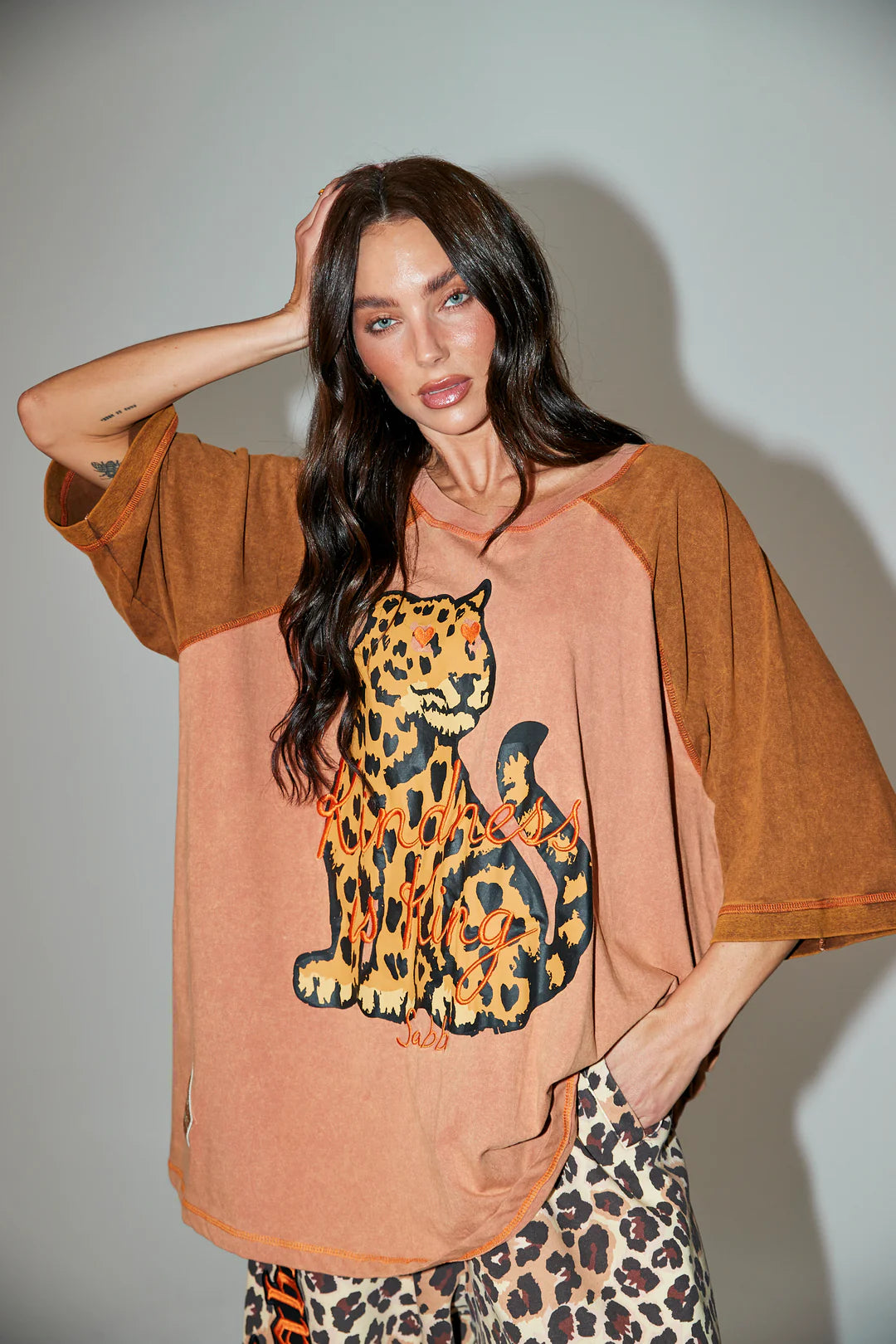 T-Shirt Sabbi Oversized Kindness