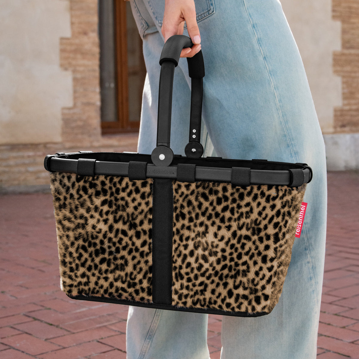 reisenthel carrybag leo fake fur