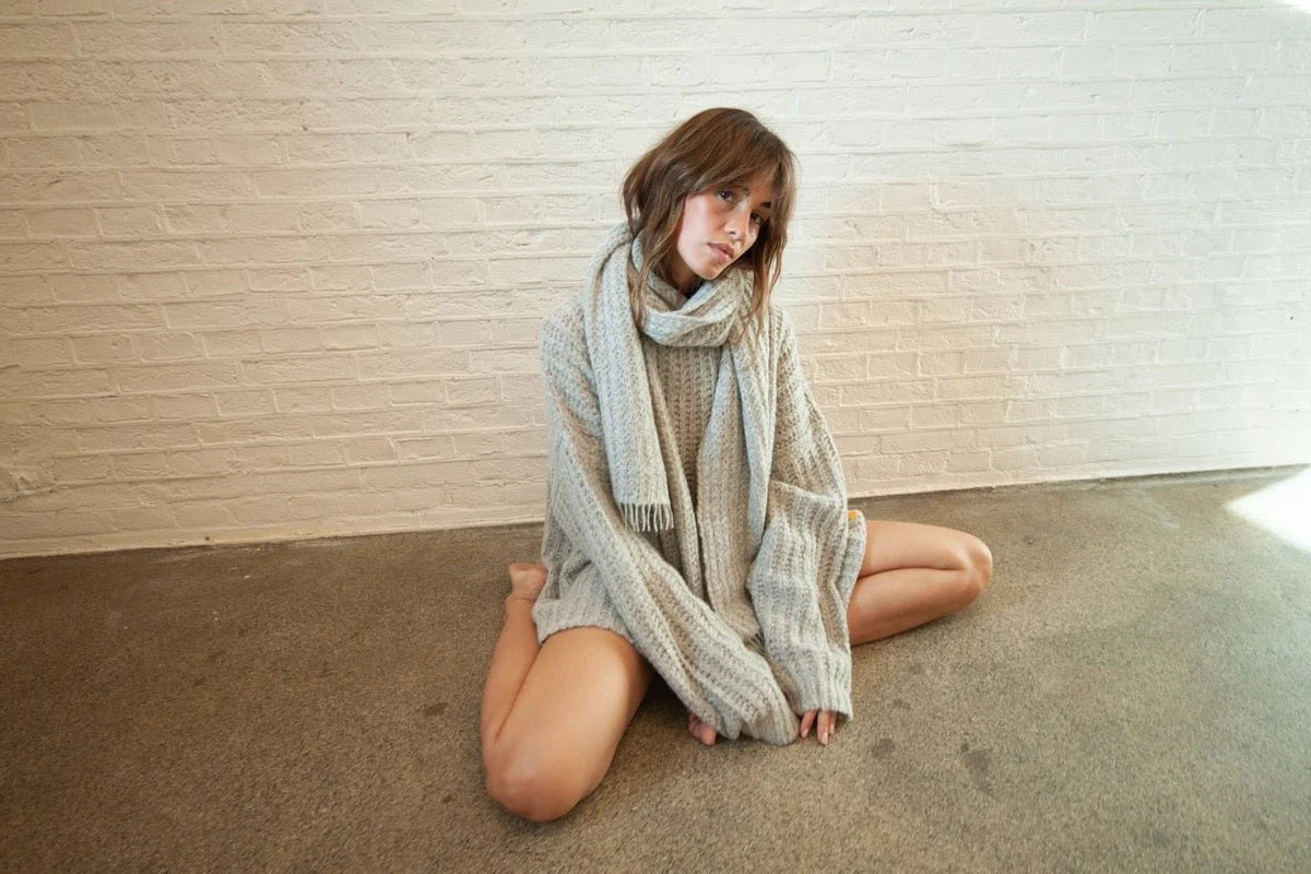 Cashmere Sweater Moon LJV